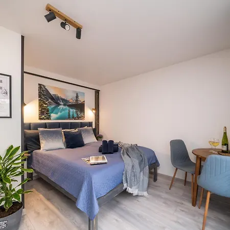 Apartment Garden & Private Parking With Playground *