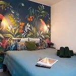Garden & Private Parking With Playground Lägenhet Riga