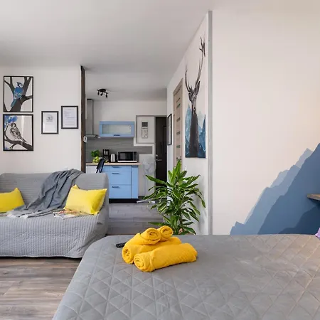 Apartment Garden & Private Parking With Playground Riga