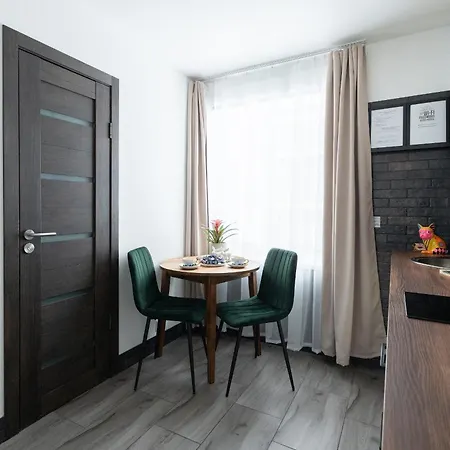 Apartment Garden & Private Parking With Playground Riga