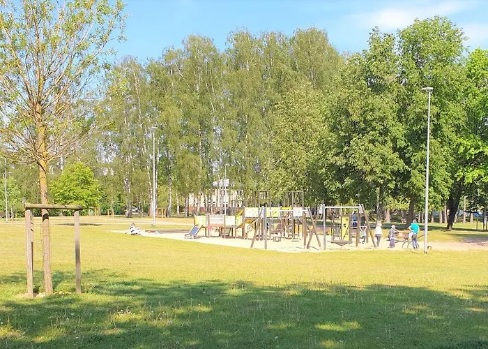 Garden & Private Parking With Playground