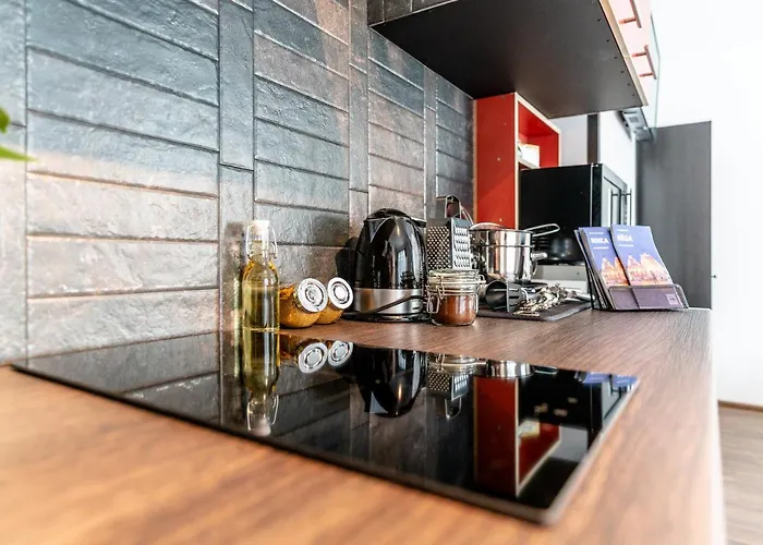 Garden & Private Parking With Playground