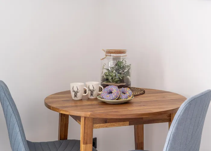 Apartment Garden & Private Parking With Playground Riga