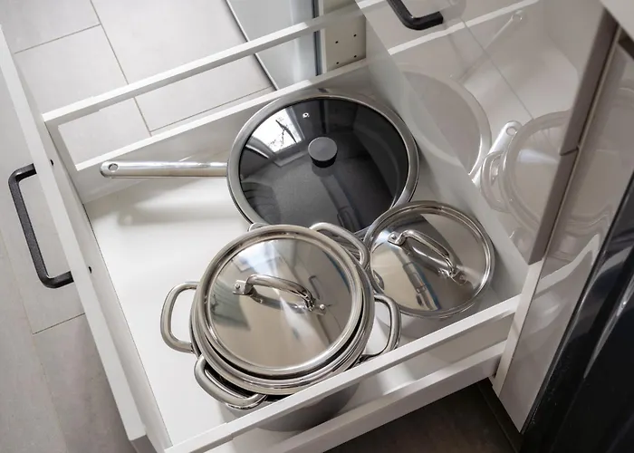 Apartament Garden & Private Parking With Playground