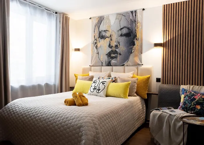 Apartament Garden & Private Parking With Playground *