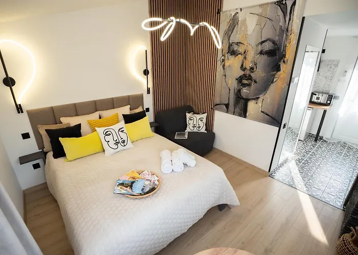 Apartment Garden & Private Parking With Playground *