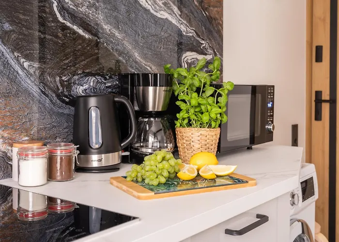 Apartment Garden & Private Parking With Playground *