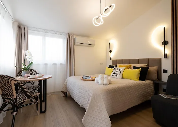 Garden & Private Parking With Playground Apartment Riga