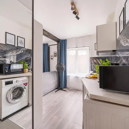 Garden & Private Parking With Playground Riga